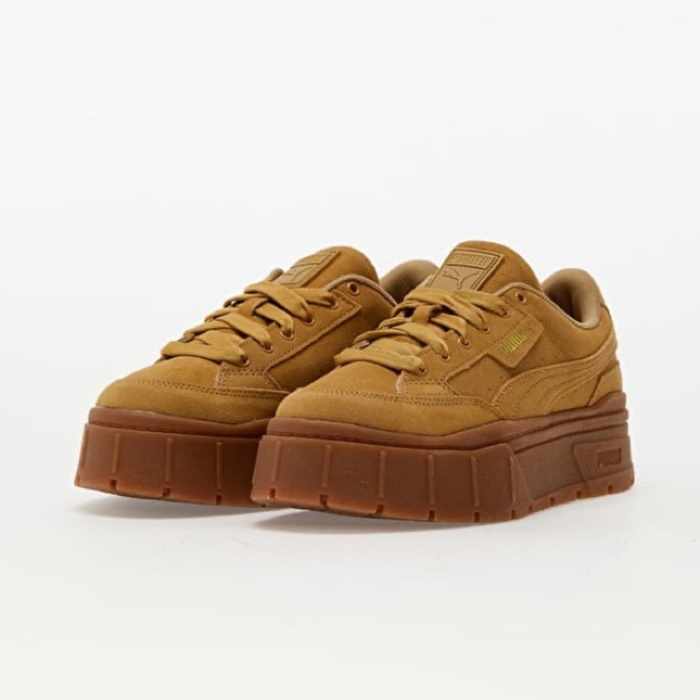 EUC Puma Mayze Stack Suede Platform Sneakers Sz 7.5 - Picture 1 of 17
